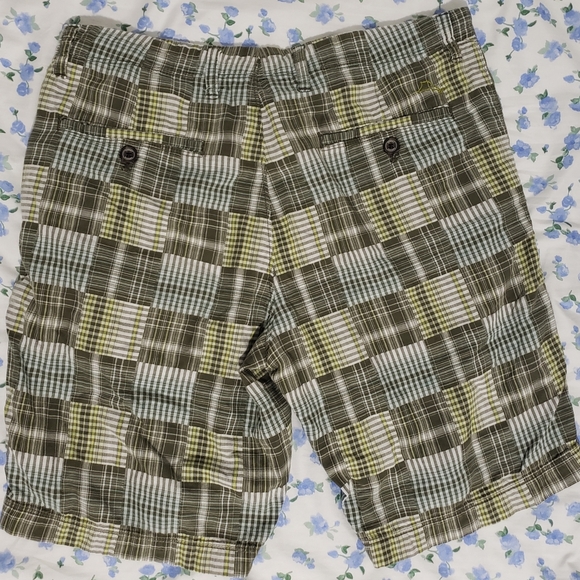 Tommy Bahama Patchwork in Paradise short - Picture 2 of 2